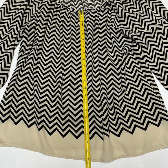 Grand & Greene Pullover Blouse, 3/4 Sleeve, Black & Cream Chevron, Size XL - Picture 11 of 12